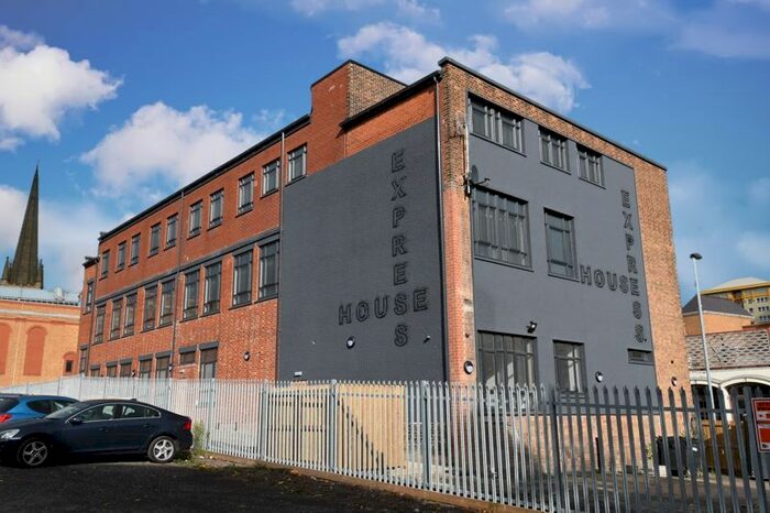 2 Bedroom Flat To Rent In Southgate, Wakefield, WF1