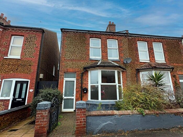 3 Bedroom Semi Detached House For Sale In Seagate Road, Hunstanton, Norfolk, PE36