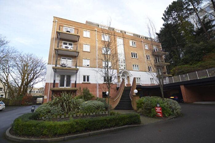 2 Bedroom Flat To Rent In St Peters Road, Bournemouth, Dorset, BH1