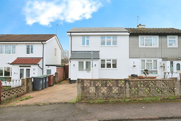 3 Bedroom Semi-Detached House For Sale In Hoylake Gardens, Watford, WD19