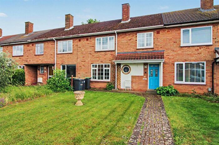 3 Bedroom Terraced House For Sale In The Boundary, Bedford, MK41
