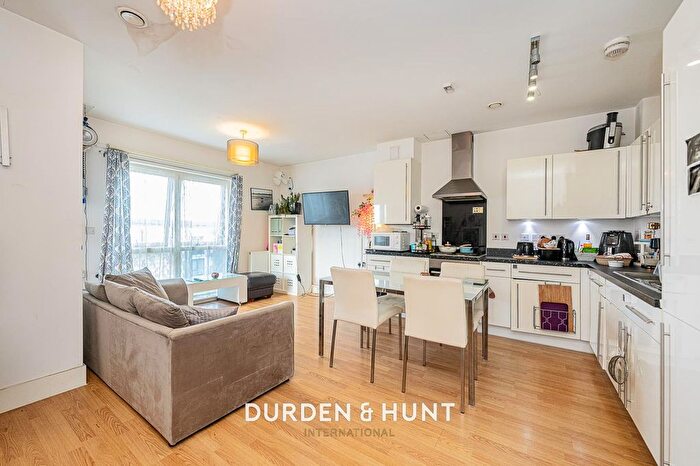 1 Bedroom Flat For Sale In Firwood Lane, Catkin House, RM3