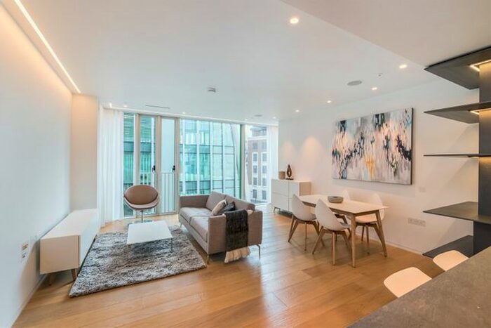 2 Bedroom Flat To Rent In Nova, Buckingham Palace Road, Westminster, London, SW1W