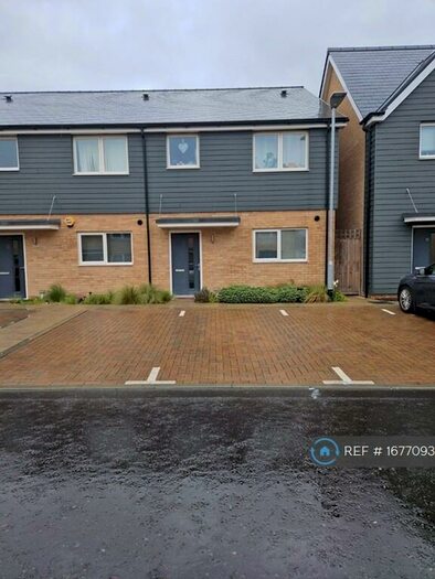 3 Bedroom Terraced House To Rent In Haven Road, Rainham, RM13