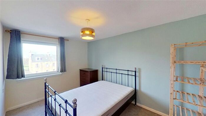 2 Bedroom Flat To Rent In Burns Street, Edinburgh, EH6