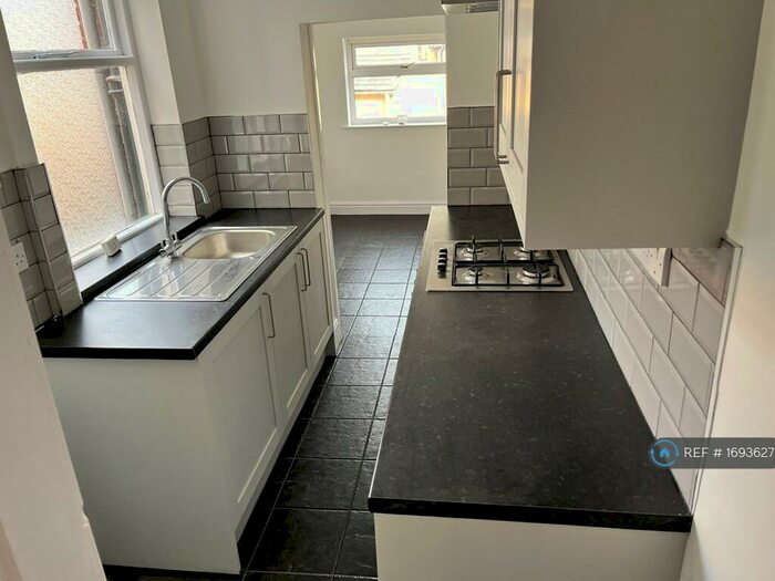 2 Bedroom Terraced House To Rent In Lorrimer Road, Leicester, LE2