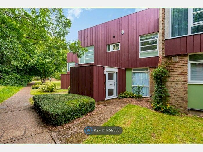 4 Bedroom Detached House To Rent In Punch Croft, New Ash Green, Longfield, DA3