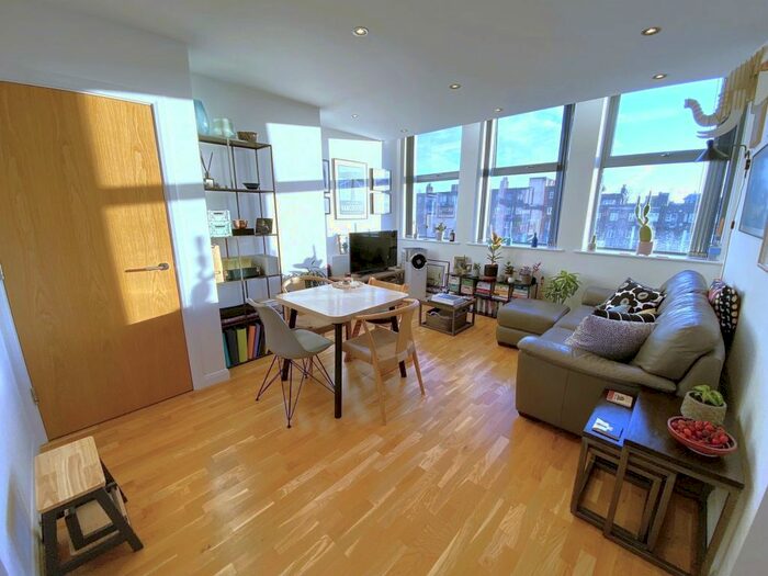 1 Bedroom Flat To Rent In Streatham High Road, London, SW16