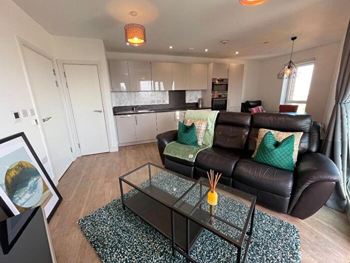 2 Bedroom Flat To Rent In Hannaford Walk, London, E3
