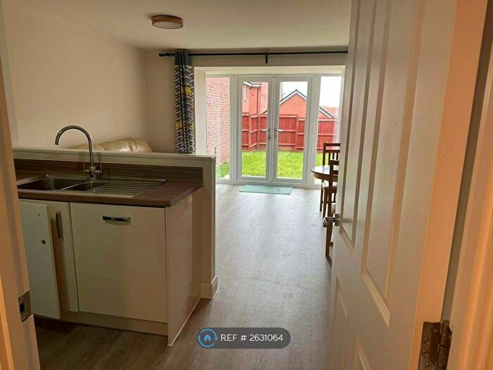 4 Bedroom Semi-Detached House To Rent In Vickers Way, Warwick, CV34