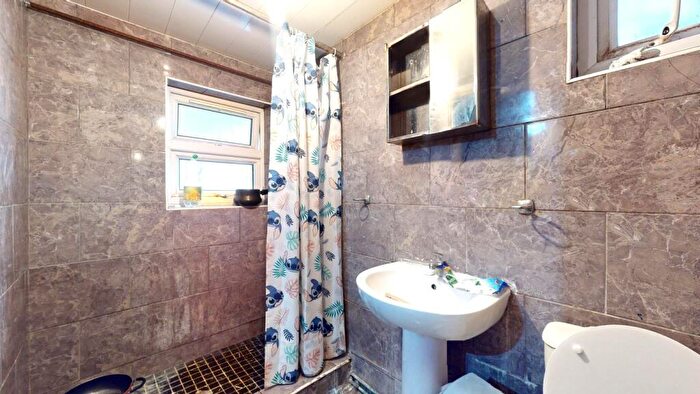3 Bedroom Terraced House For Sale In Stamford Road, East Ham, E6