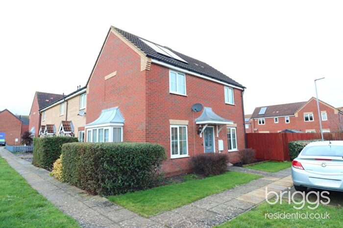 3 Bedroom Semi Detached House For Sale In Laxton Close, Deeping St James, Market Deeping, PE6