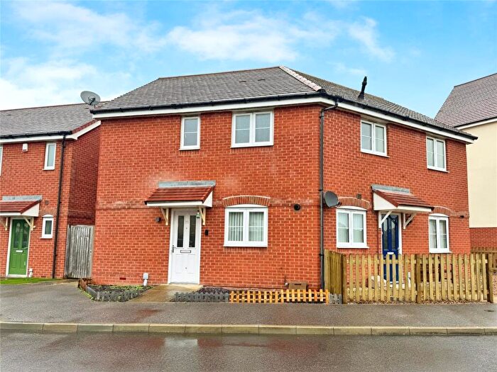 2 Bedroom Maisonette To Rent In Swift Crescent, Deal, Kent, CT14