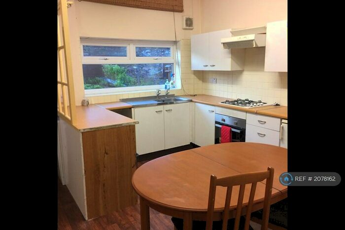 2 Bedroom Terraced House To Rent In Stannington View Road, Sheffield, S10