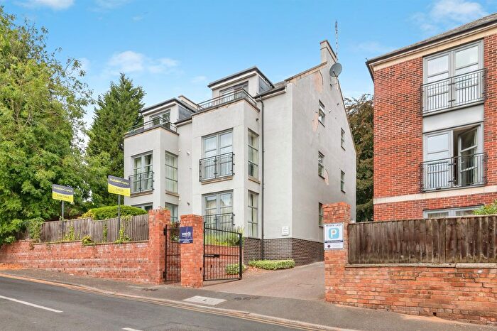 2 Bedroom Flat For Sale In Second Avenue, Nottingham, NG7