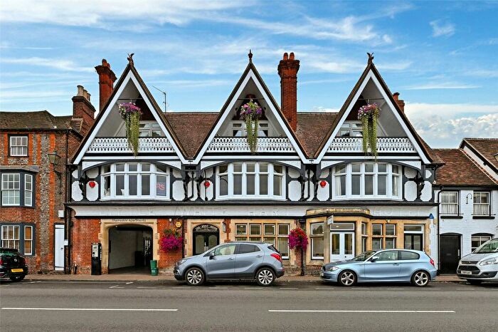 1 Bedroom Apartment To Rent In Thameside, Henley-on-Thames, Oxfordshire, RG9