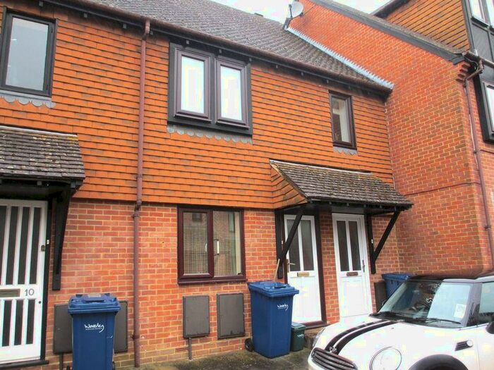 1 Bedroom Maisonette To Rent In Wey Road, Godalming, GU7