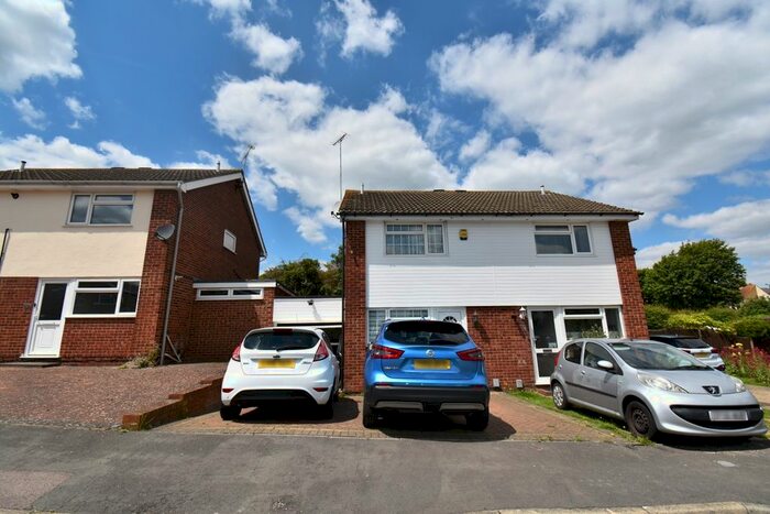 3 Bedroom Semi-Detached House To Rent In Charnock, Swanley, BR8
