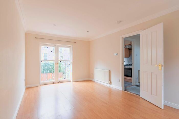 3 Bedroom Town House To Rent In Gayfield Place Lane, Edinburgh, EH1