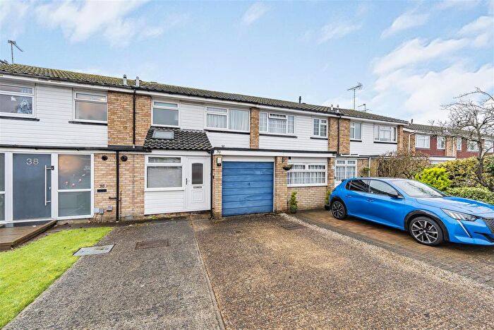 3 Bedroom Terraced House For Sale In Wych Elms, Park Street, St. Albans, AL2