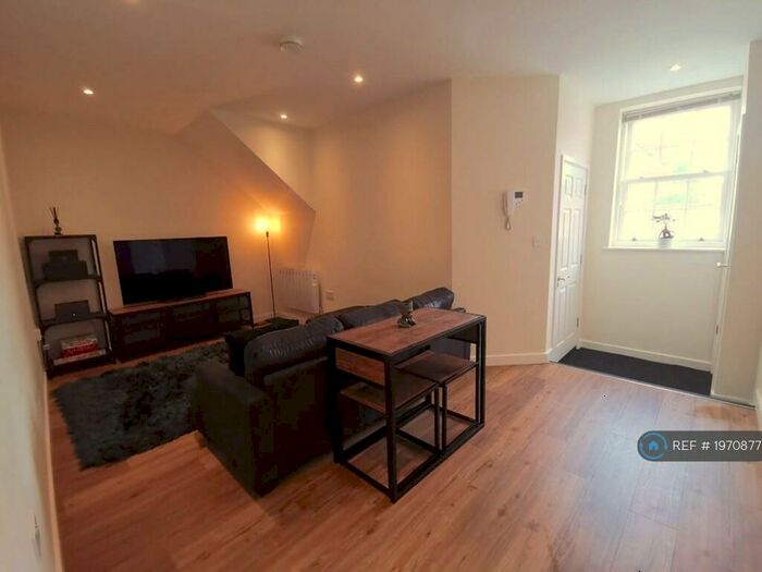 2 Bedroom Flat To Rent In Bath Street, Leamington Spa, CV31