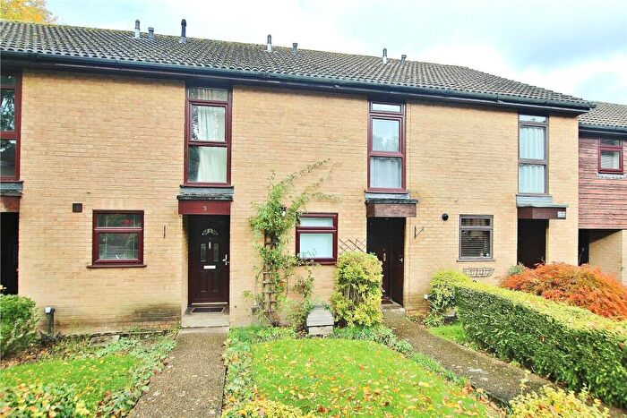 2 Bedroom Terraced House For Sale In Inkerman Road, Knaphill, Woking, Surrey, GU21
