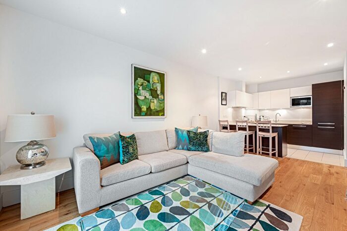 2 Bedroom Flat To Rent In Juniper Drive, London, SW18