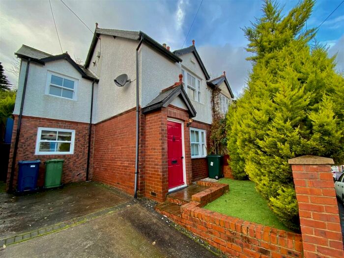 2 Bedroom Semi-Detached House To Rent In West Avenue, Rowlands Gill, NE39