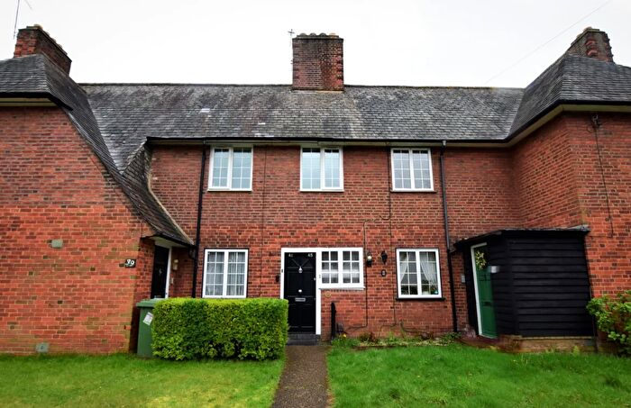 2 Bedroom Maisonette To Rent In Roe Lane, Kingsbury, NW9