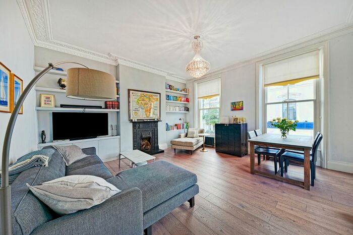 5 Bedroom Flat To Rent In Abingdon Road, London, W8