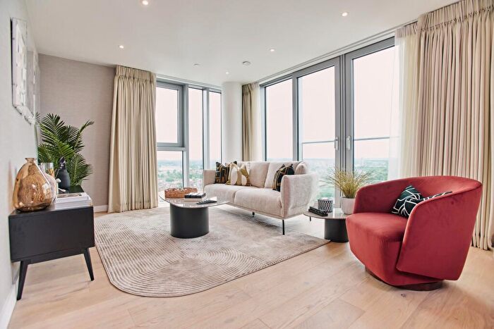 2 Bedroom Flat To Rent In The Clarendon, Watford, WD17