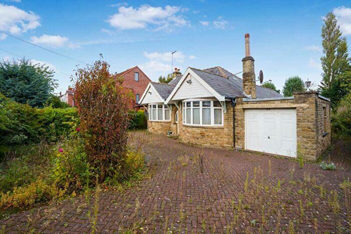 3 Bedroom Bungalow For Sale In Westcombe Avenue, Leeds, West Yorkshire, LS8