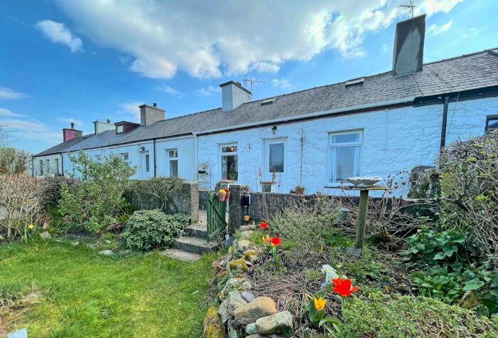 1 Bedroom Terraced House For Sale In Pant Y Celyn, Llanllyfni, Caernarfon, Gwynedd, LL54