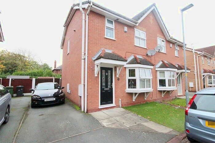 3 Bedroom Semi-Detached House To Rent In Lamerton Close, Penketh, Warrington, WA5