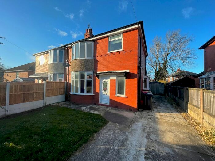3 Bedroom Semi-Detached House To Rent In Aldwych Drive, Ashton-On-Ribble, PR2