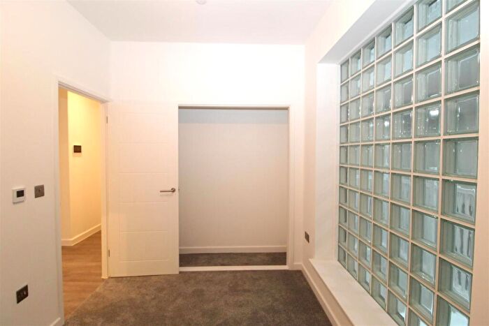 1 Bedroom Flat To Rent In Queen Street, Ramsgate, CT11