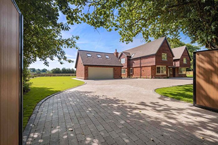 5 Bedroom Detached House For Sale In Timbers, Whitchurch Hill, RG8