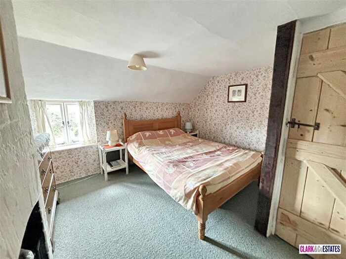 3 Bedroom Cottage For Sale In Sowton, Exeter, EX5