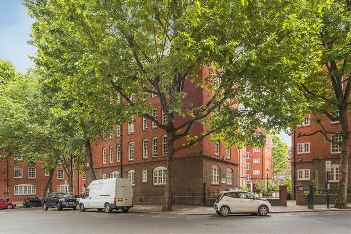 1 Bedroom Flat To Rent In Maclise House, Marsham Street, Westminster, London, SW1P