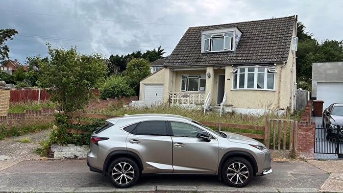 3 Bedroom Bungalow To Rent In Jersey Road, Rochester, ME2