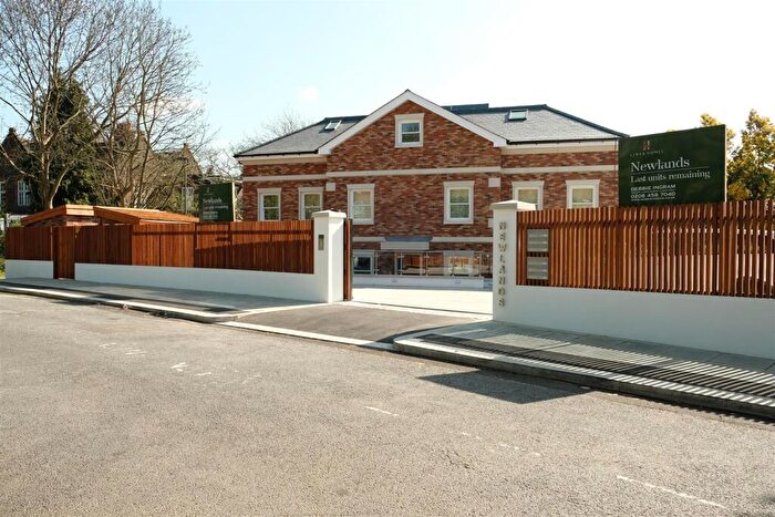 3 Bedroom Apartment To Rent In Tenterden Grove, Hendon, NW4