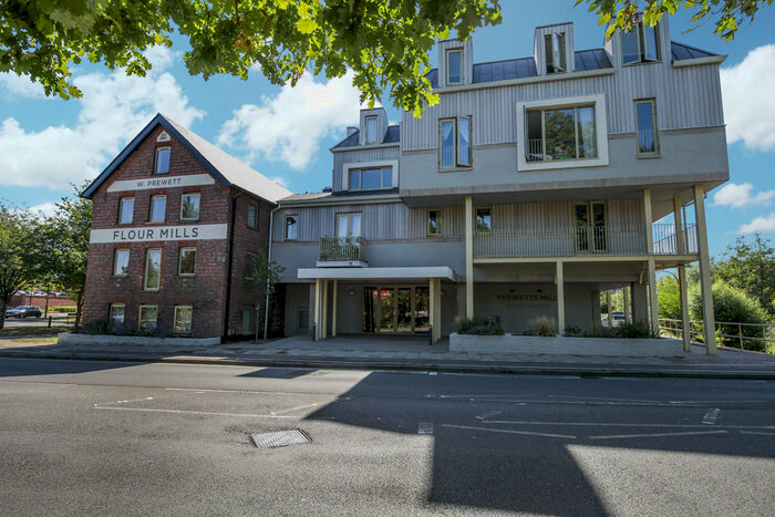 1 Bedroom Apartment To Rent In Mill Bay Lane, Horsham, RH12