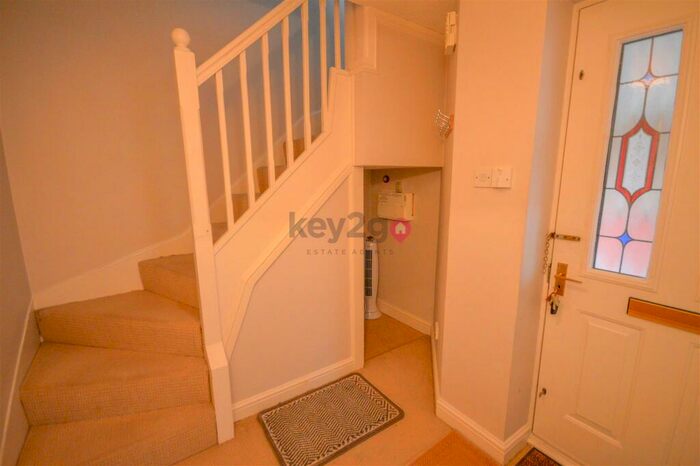 1 Bedroom Town House To Rent In Hall Meadow Drive, Halfway, S20