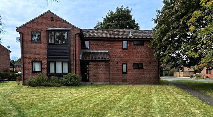 Flat To Rent In Weston Way, Newmarket, CB8