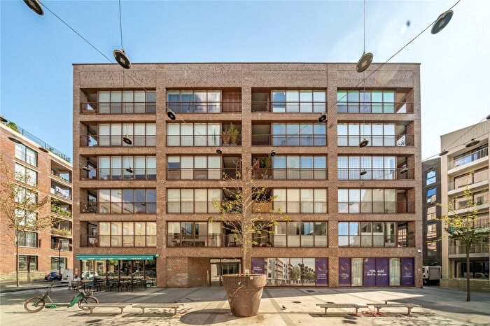 1 Bedroom Flat For Sale In Alloy Court, Casings Way, Bow, London, E3