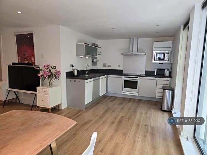 1 Bedroom Flat To Rent In Galaxy Building, London, E14