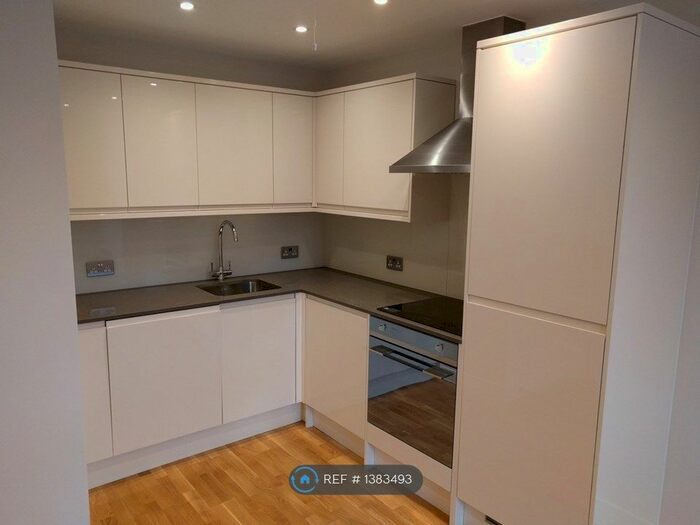 1 Bedroom Flat To Rent In Central Reading - Heart Of Town!, Reading, RG1
