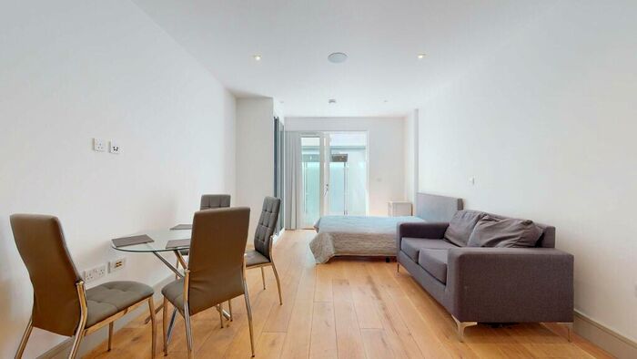 Studio To Rent In Lawrence Road, N15