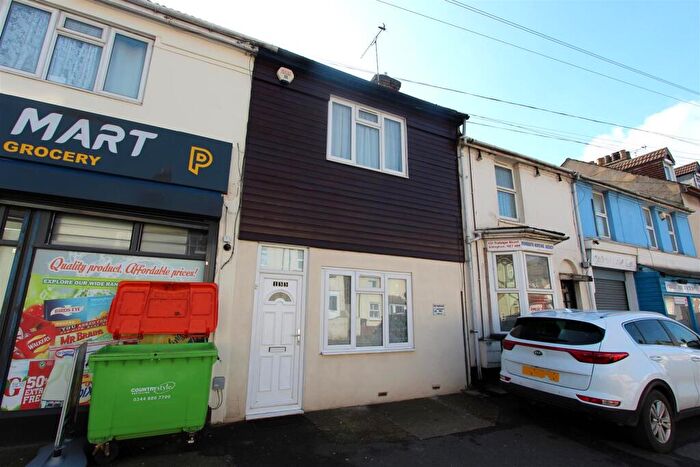 2 Bedroom Terraced House To Rent In Trafalgar Street, Gillingham, ME7