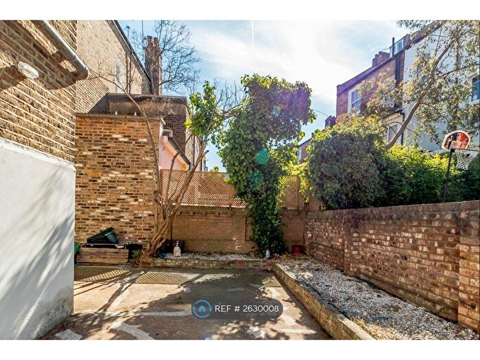 4 Bedroom Terraced House To Rent In Landseer Road, Ju, N19